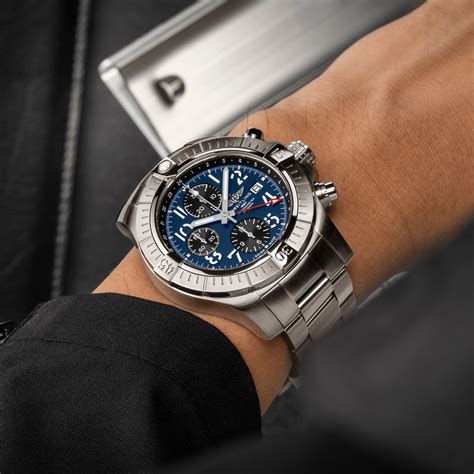 breitling avenger blau|Breitling Avenger chrono.